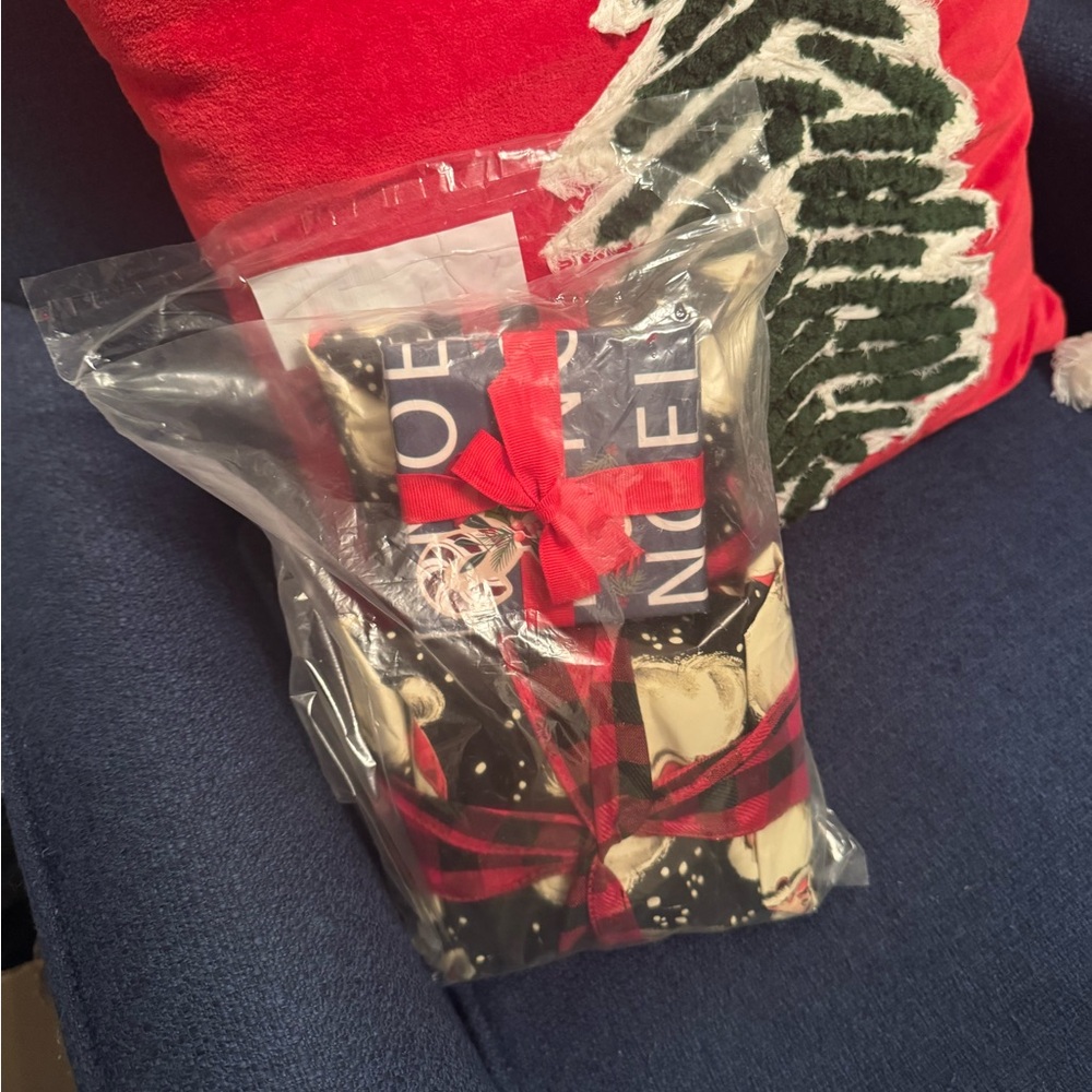 Festive Red and Black Gift Set